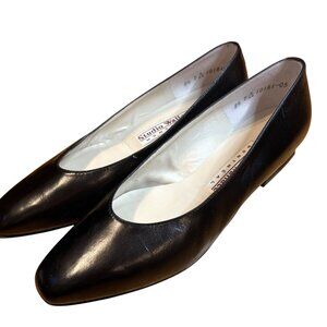 Studio Wallace Barbara Leather Low Heel Pumps Size 8.5 Slip On Square Toe Career